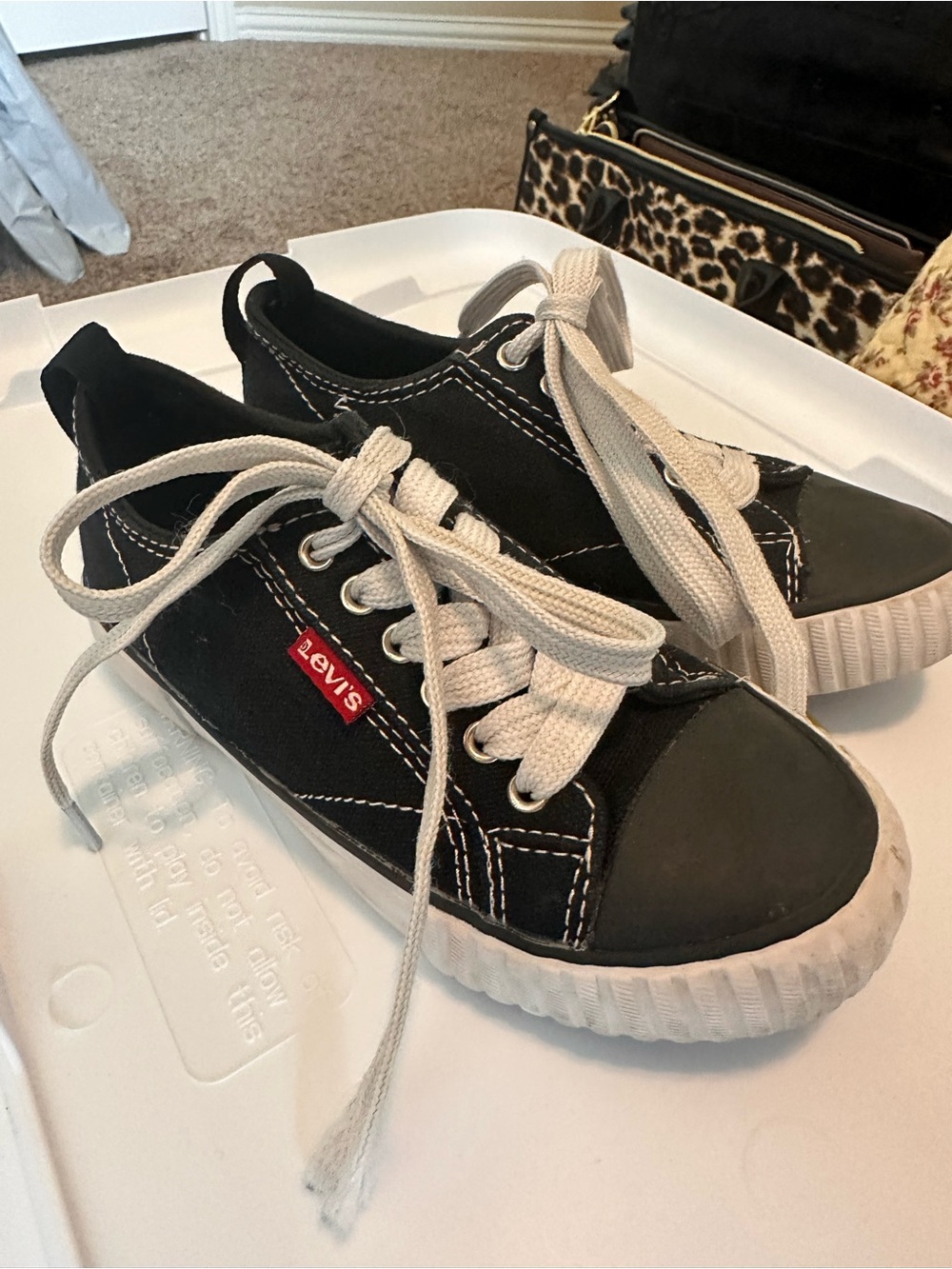 Levi's Black Canvas Kids Low-Top Sneakers
